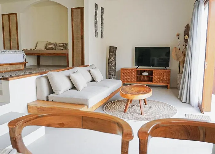 Sumajah Residences 2 - Modern With Private Pool In