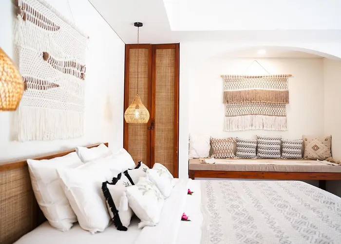 Villa Sumajah Residences 2 - Modern With Private Pool In